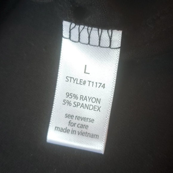 Active USA size Large black tunic top - Picture 9 of 9